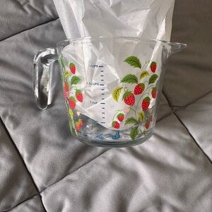 Dolly Parton Strawberry Print Glass Measuring 2 Cup